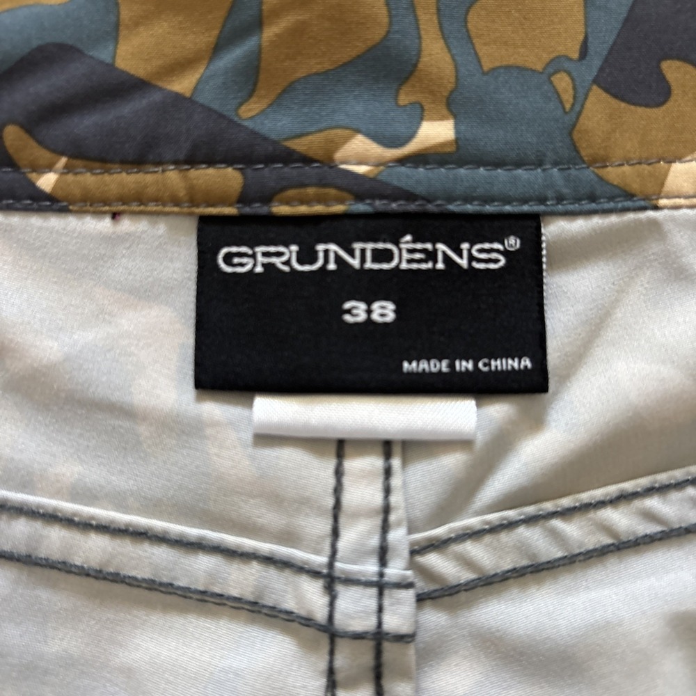 GRUNDENS Board Shorts - Fish Head Butternut Camo UPF 50 Quick Dry - Picture 4 of 7